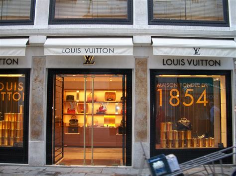 louis vuitton italy store